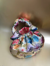 Load image into Gallery viewer, Mini Multi-coloured Floral Scallop Handle Bag
